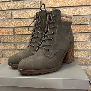 Falls Creek Aaliyah Bootie- Olive Green- Size 11 -New!